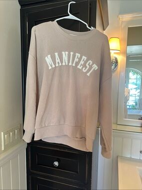 Manifest Women's Crewneck Sweatshirt in Taupe